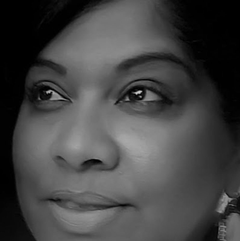 Meet your Posher, Yesenia